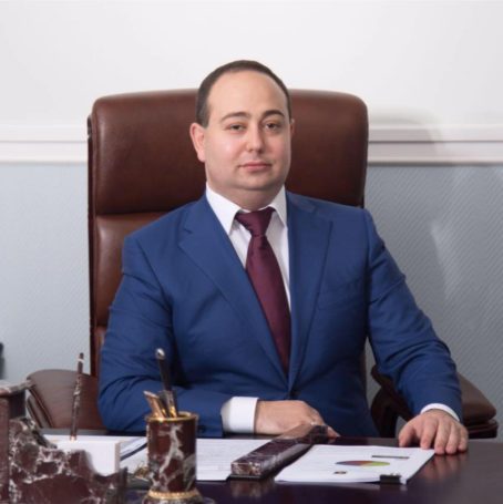 Скрытность и.о главы города Химки Дмитрия Волошина вызывает вопросы