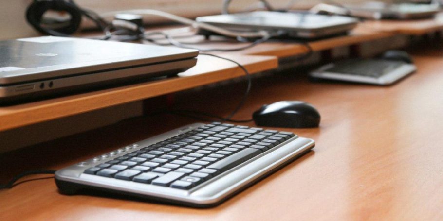 Лучших учителей информатики привлекут к созданию и работе IT-классов Москвы