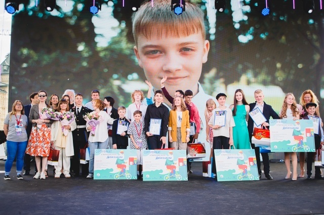 Звезды назвали лучших юных чтецов русской прозы в мире