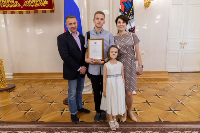 Ученик медицинского класса Богдан Рудик вошел в число заслуженных москвичей