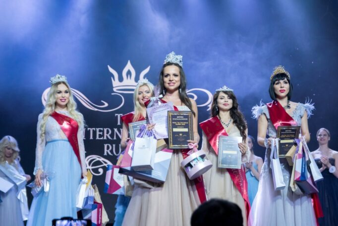 В Москве названы победители финалов международного конкурса красоты
