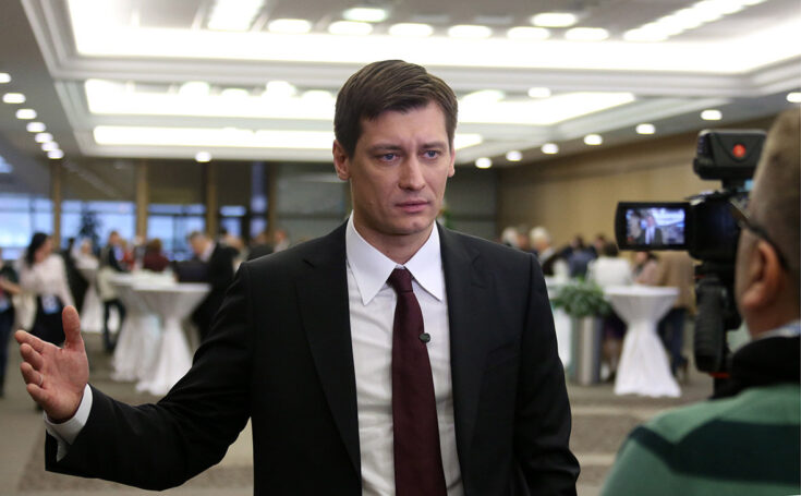 Гудкова подозревают в мошенничестве с поддельными подписями москвичей