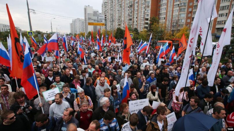 Тактика «роя» не поможет незаконно митингующим устроить провокации в Москве