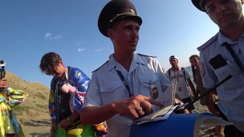 Миротворца Лаки Ли задержали на фестивале «Таврида-АРТ» за якобы укус полицейского