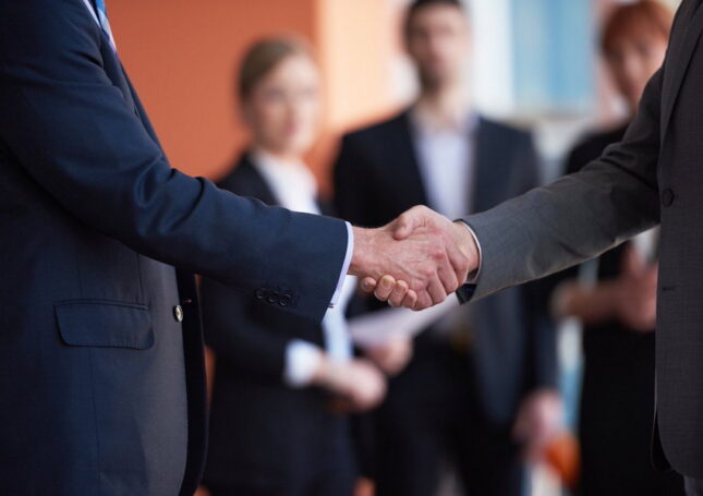 Компания «Юрдис» поможет начать и развить собственный бизнес