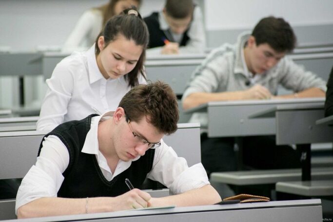 Школы Москвы вступили в борьбу за медали Всероссийской олимпиады школьников