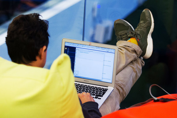 Владимир Ефимов: около 110 тыс. самозанятых зарегистрировались в налоговой службе в Москве с начала года