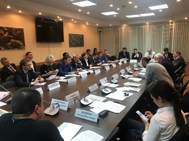 В Государственной Думе обсудили меры по повышению безопасности дорожного движения