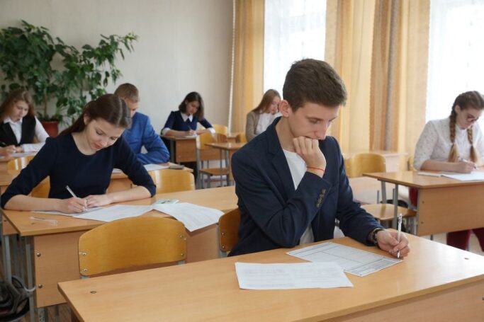 Исаак Калина: более 200 столичных школ подготовили призеров Всероссийской олимпиады